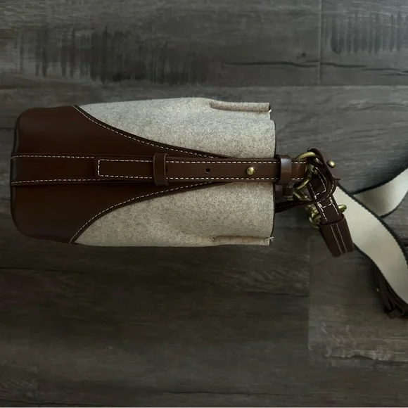 Zara Elegant Tan and Cream Women's mini bucket Bag NWT - Picture 4 of 4